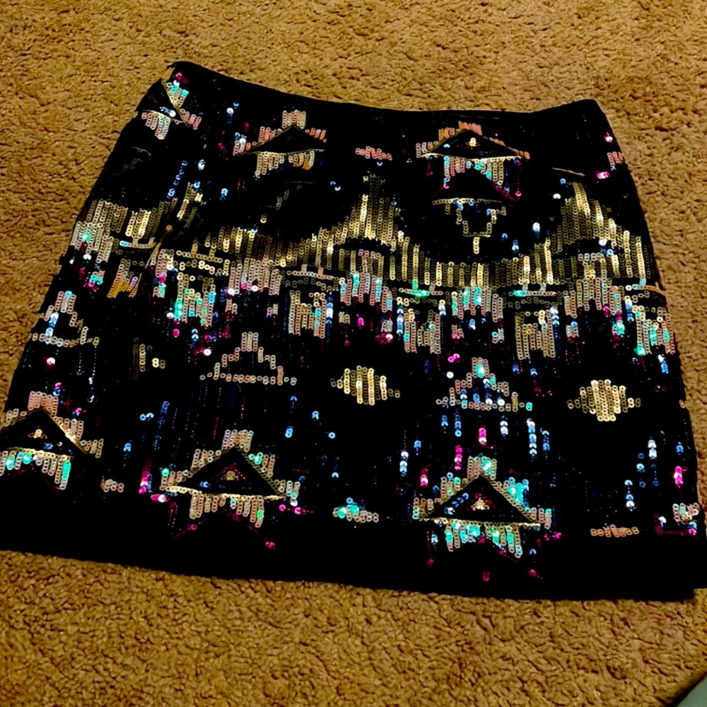 Super cute sequined mini skirt